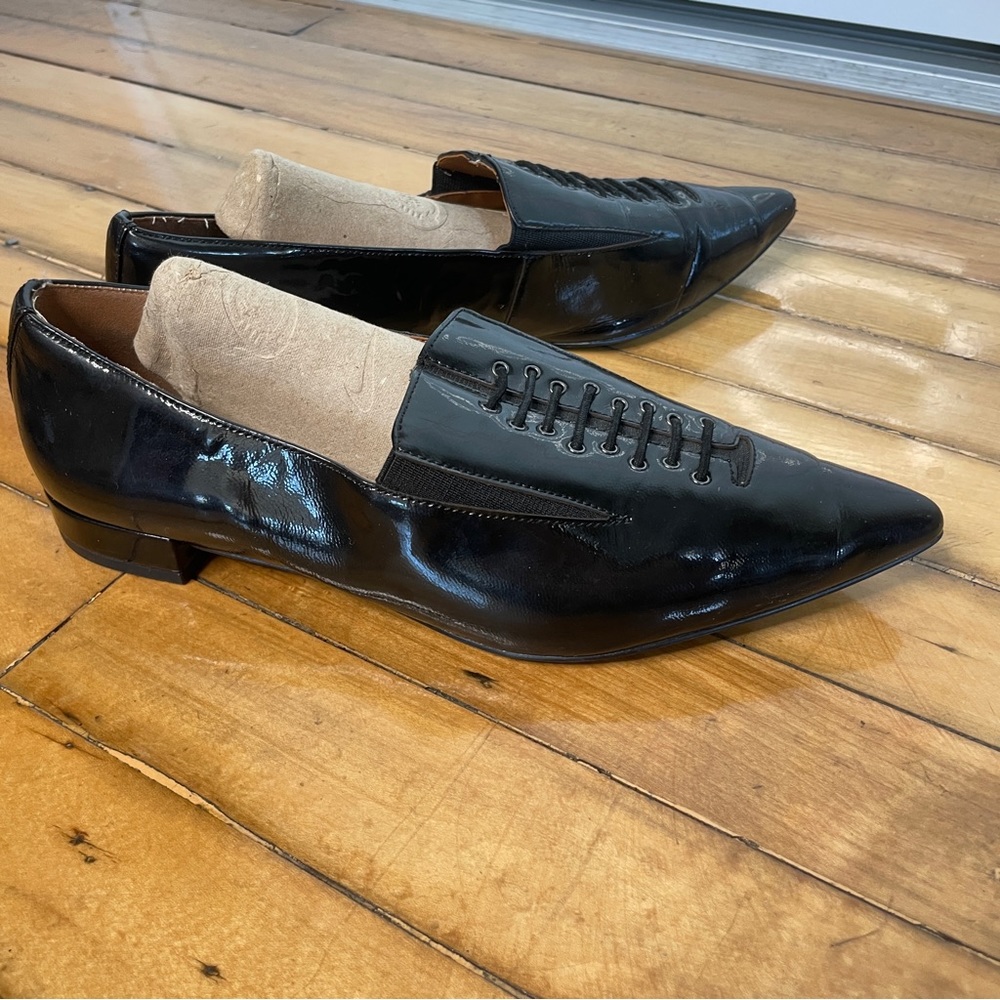 Halston “Ronda” Flats - Picture 13 of 13